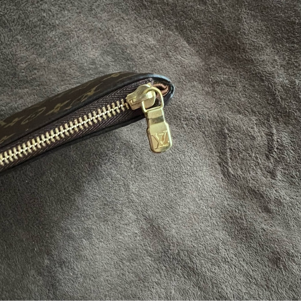 LOUIS VUITTON MONOGRAM ETUI VOYAGE PM - Picture 4 of 13